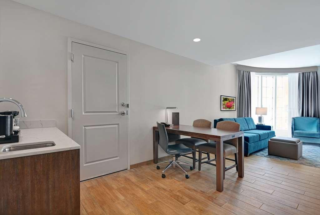 מאונט פלזנט Embassy Suites By Hilton Charleston Harbor Mt. Pleasant חדר תמונה